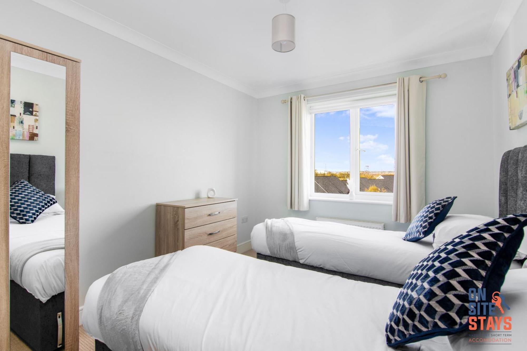 Onsitestays - Cosy 2-Bedroom Apartment With Free Parking, Wi-Fi & London Links Northfleet Extérieur photo